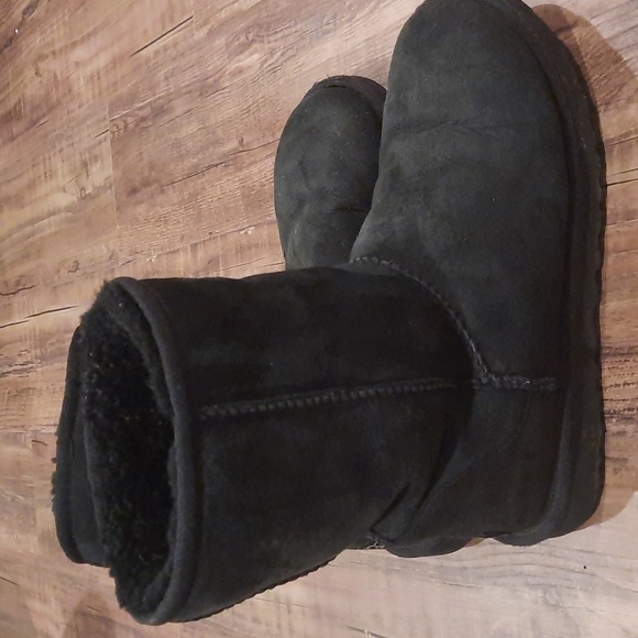 Bailey Button Triplet Sheepskin-Lined Suede Boots 8 - Picture 2 of 2